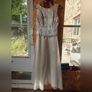 Cream & gold Scott McClintock dress. Sz 8.